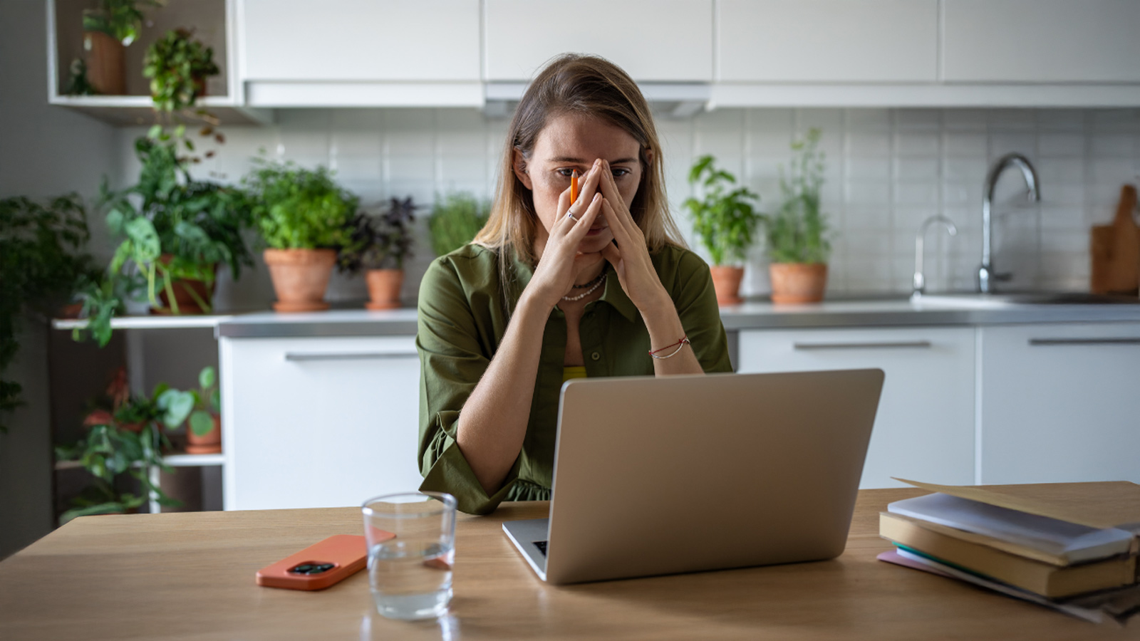 What Is Anxiety Disorder? Symptoms and Treatment Methods